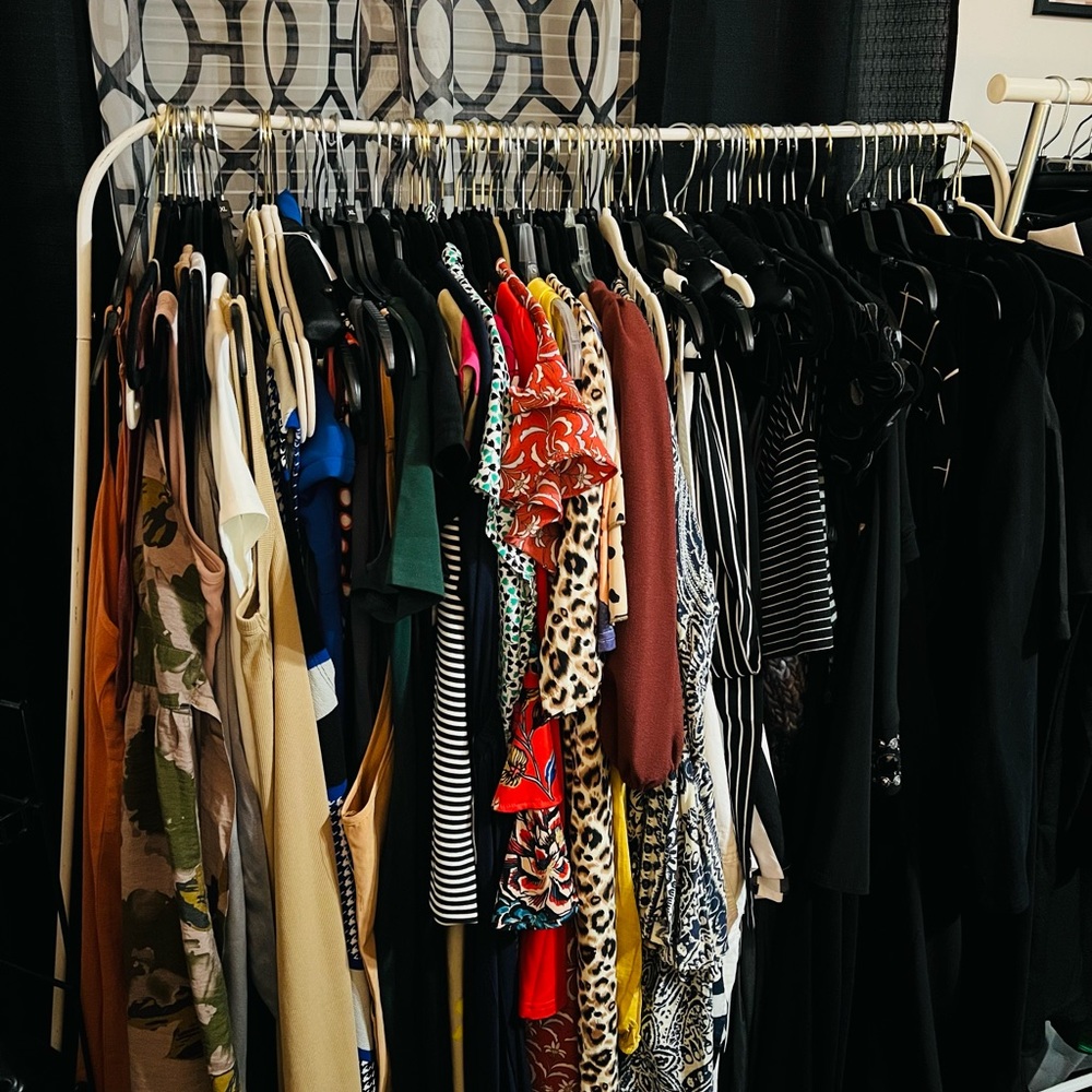 ✨ CLEAN OUT SALE ✨ - Picture 5 of 8